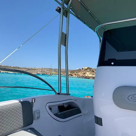 Bluline21 Open Speedboat Private Charters