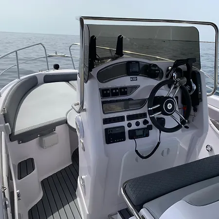 Bluline21 Open Speedboat Private Charters Botel
